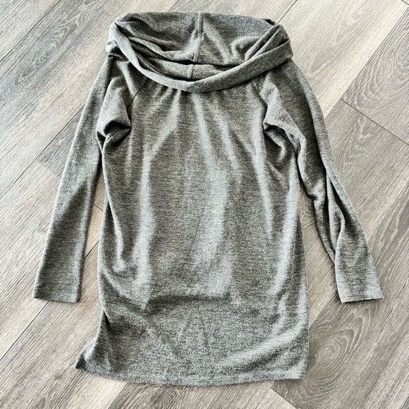 1.State tunic top. - Picture 3 of 9